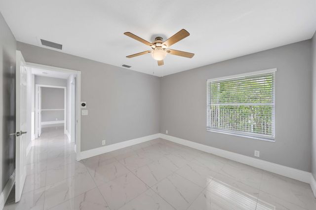 19162 Cloister Lake Lane, Boca Raton, FL 33498