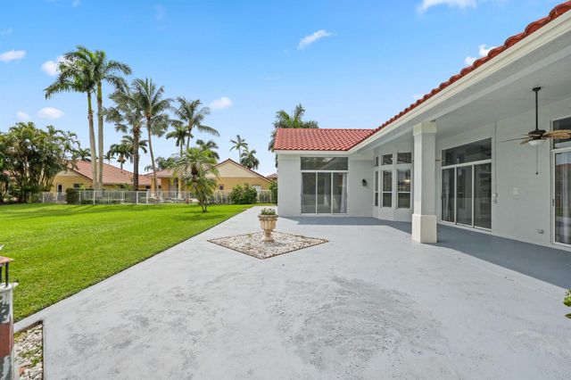 19162 Cloister Lake Lane, Boca Raton, FL 33498