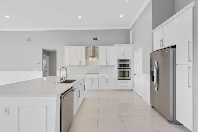 19162 Cloister Lake Lane, Boca Raton, FL 33498