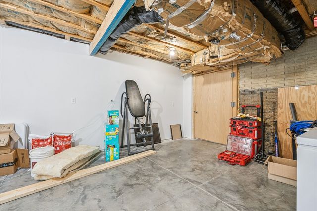 111 Lincoln Avenue, Lisbon, IA 52253