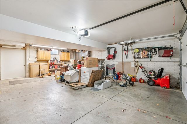 111 Lincoln Avenue, Lisbon, IA 52253