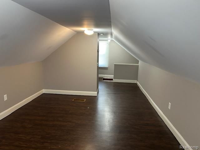 23007 Rosalind Avenue, Eastpointe, MI 48021