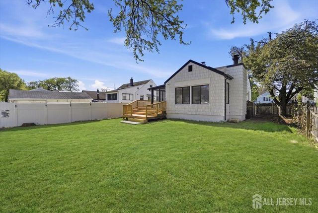 48 Delaware Avenue, Carteret, NJ 07008