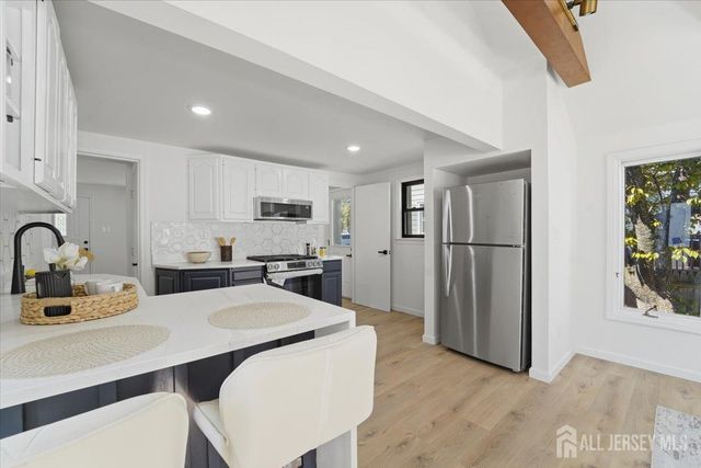 48 Delaware Avenue, Carteret, NJ 07008