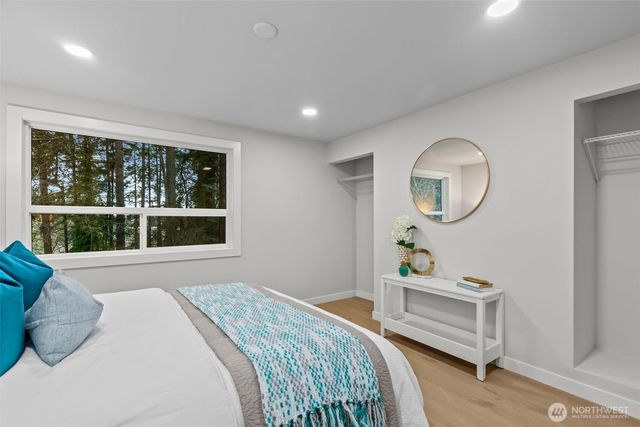 3901 151st Avenue SE, Bellevue, WA 98006