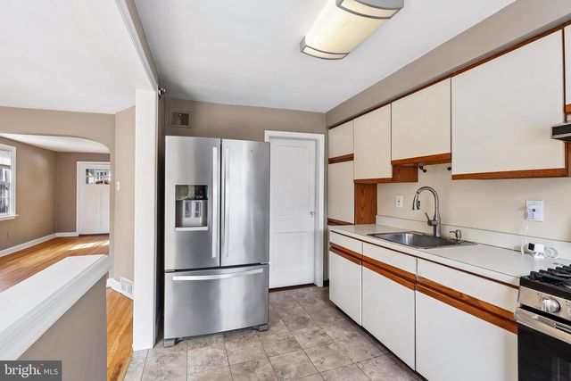 659 GEORGES LN, Ardmore, PA 19003