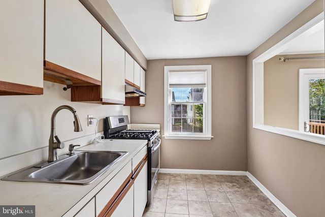 659 GEORGES LN, Ardmore, PA 19003