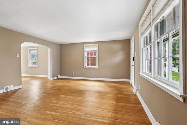 659 GEORGES LN, Ardmore, PA 19003