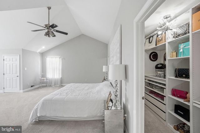 90 ANTHONY DR, Burlington, NJ 08016