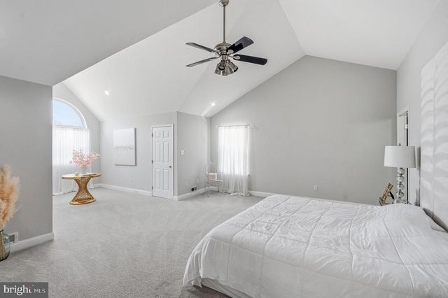 90 ANTHONY DR, Burlington, NJ 08016