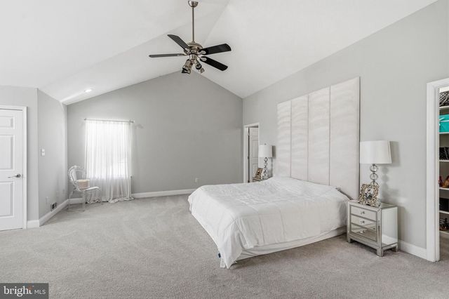 90 ANTHONY DR, Burlington, NJ 08016