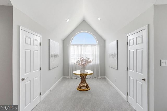 90 ANTHONY DR, Burlington, NJ 08016