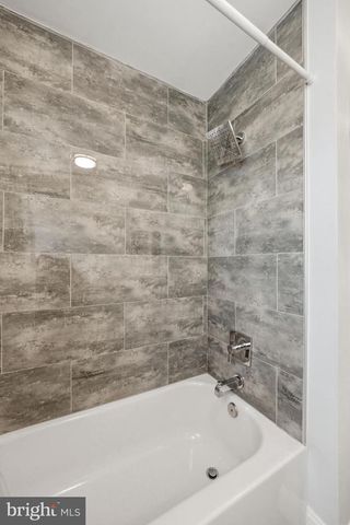 90 ANTHONY DR, Burlington, NJ 08016