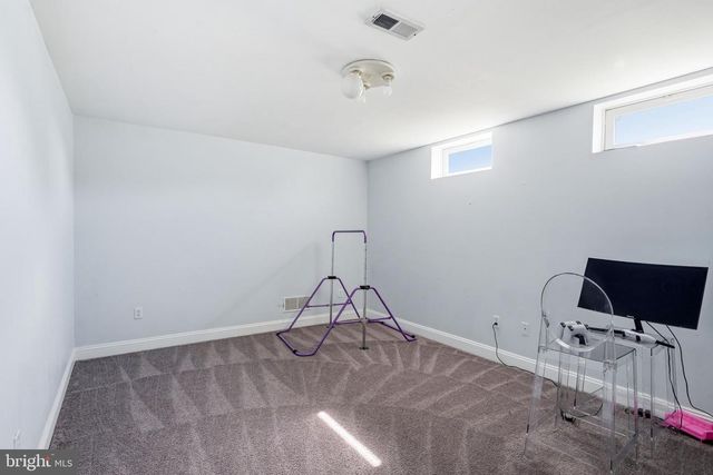 90 ANTHONY DR, Burlington, NJ 08016