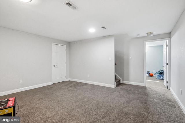 90 ANTHONY DR, Burlington, NJ 08016