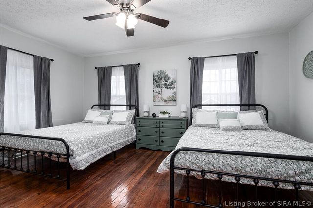 431 W Market Street, Jeffersonville, IN 47130