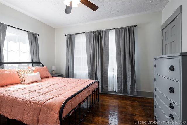 431 W Market Street, Jeffersonville, IN 47130