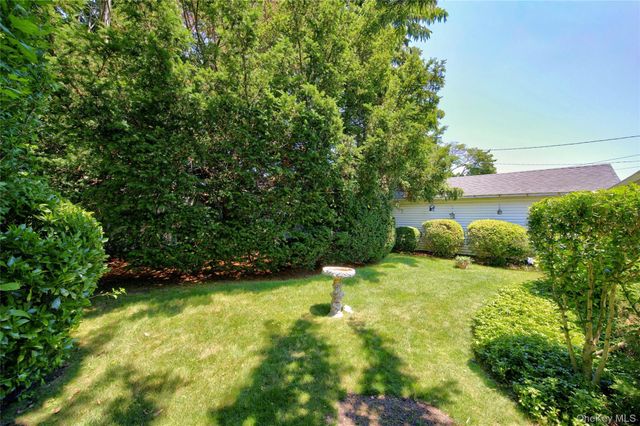 41 Elwood Avenue, Hicksville, NY 11801