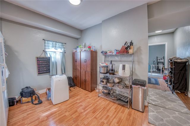 3897 Brownsville Rd, South Park, PA 15129