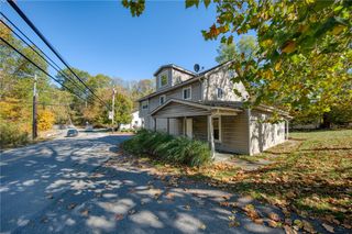 3897 Brownsville Rd, South Park, PA 15129