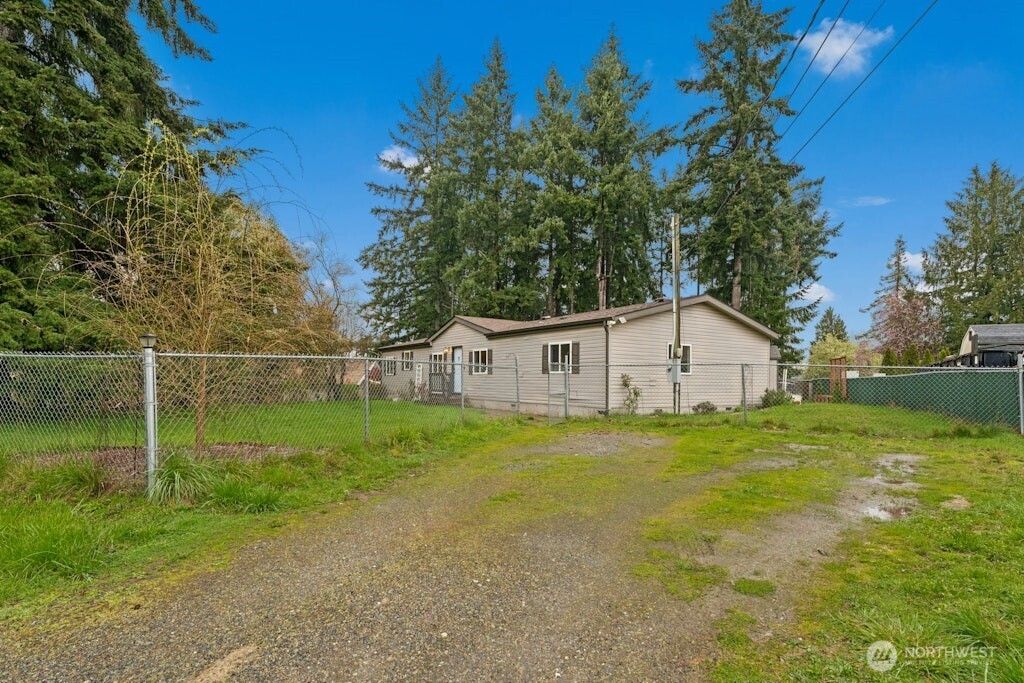 1525 91st Street E, Tacoma, WA 98445