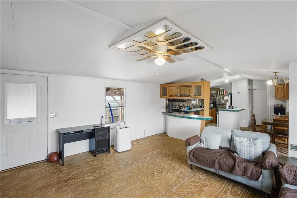 926 Weaver St, Corpus Christi, TX 78418 — photo 3