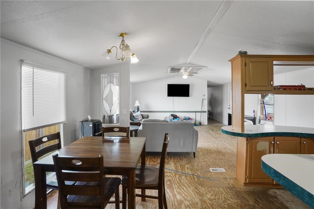 926 Weaver St, Corpus Christi, TX 78418 — photo 5