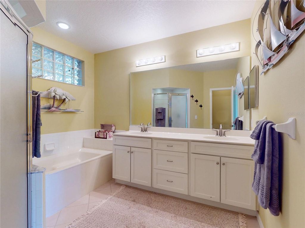 Image 35 of property listing at 436 BOUCHELLE DRIVE 105, New Smyrna Beach, FL 32169