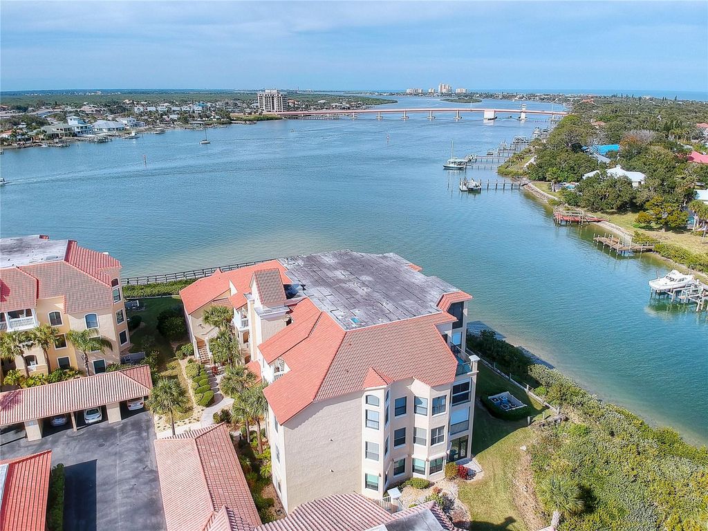 Image 67 of property listing at 436 BOUCHELLE DRIVE 105, New Smyrna Beach, FL 32169