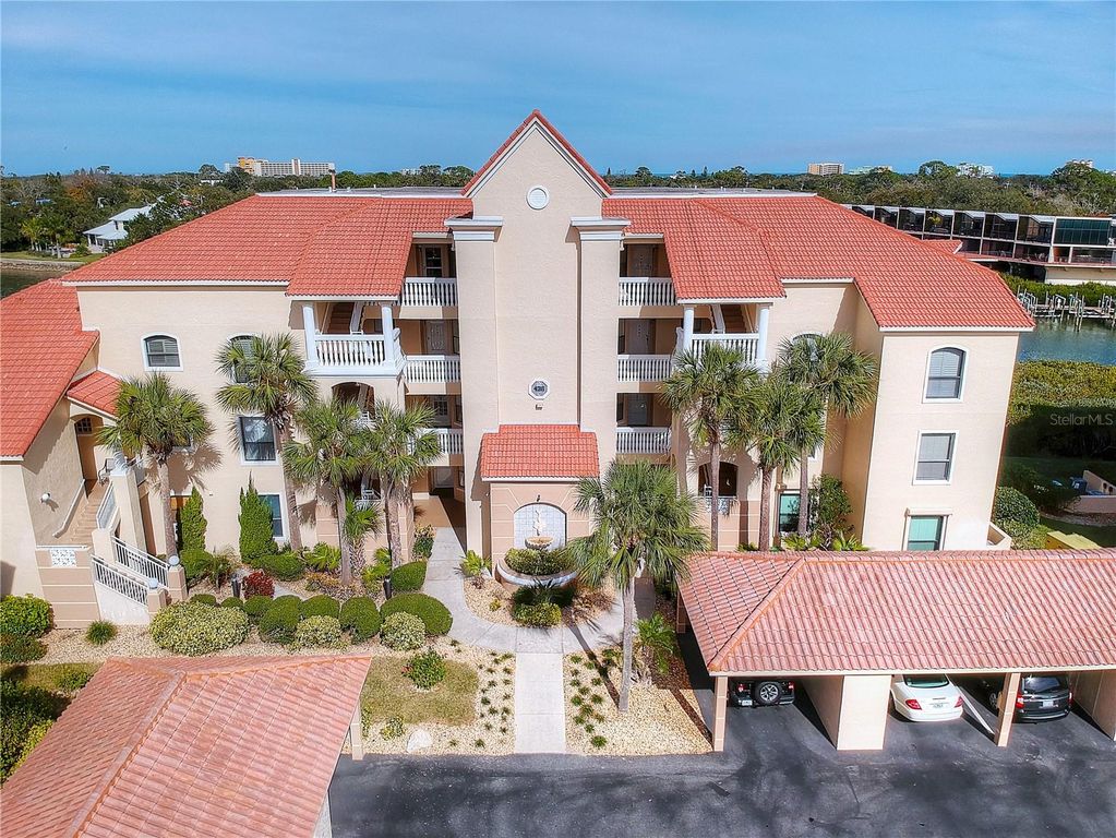 Image 68 of property listing at 436 BOUCHELLE DRIVE 105, New Smyrna Beach, FL 32169