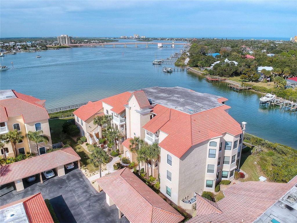 Image 71 of property listing at 436 BOUCHELLE DRIVE 105, New Smyrna Beach, FL 32169