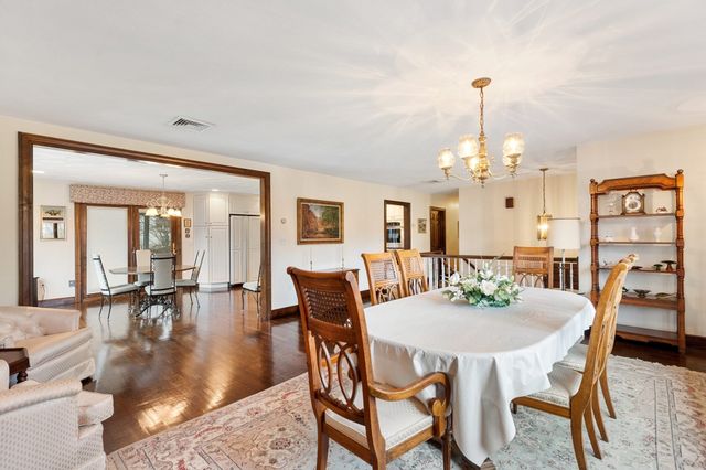5 Willson Rd, Salem, MA 01970