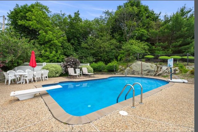 5 Willson Rd, Salem, MA 01970
