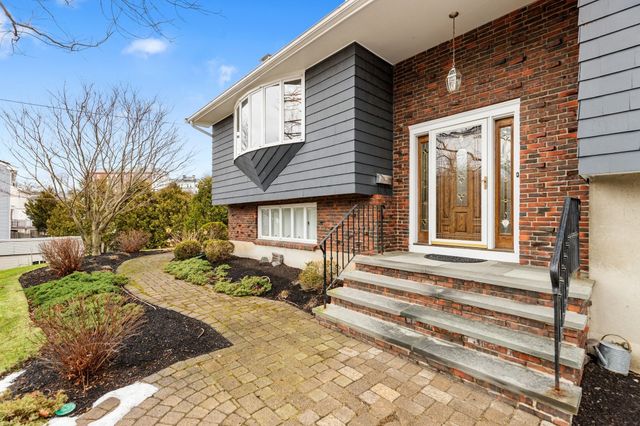 5 Willson Rd, Salem, MA 01970