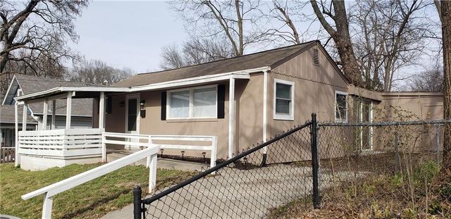 813 S Liberty Street, Independence, MO 64050