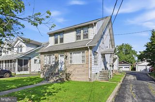 521 10TH AVE, Prospect Park, PA 19076