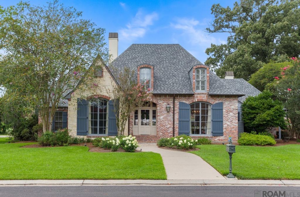 1701 Louray Dr, Baton Rouge, LA 70808
