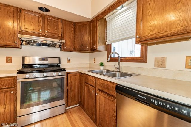 5034 Medhurst Avenue, Solon, OH 44139