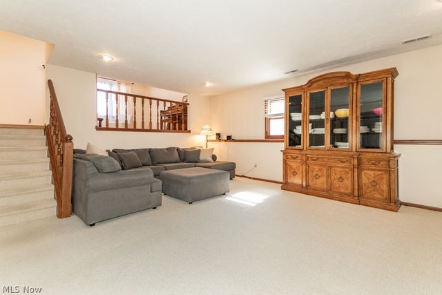 5034 Medhurst Avenue, Solon, OH 44139