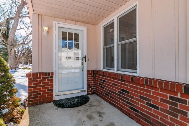 5034 Medhurst Avenue, Solon, OH 44139