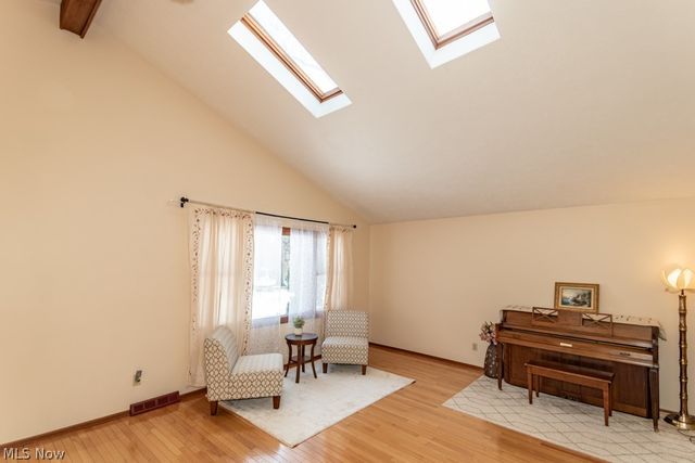 5034 Medhurst Avenue, Solon, OH 44139