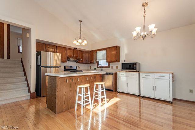 5034 Medhurst Avenue, Solon, OH 44139