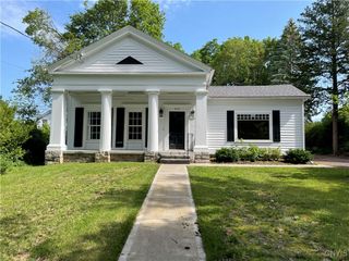 203 East Genesee Street, Manlius, NY 13066