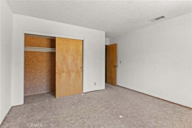 8451 Zohra Canyon Rd, Pinon Hills, CA 92372