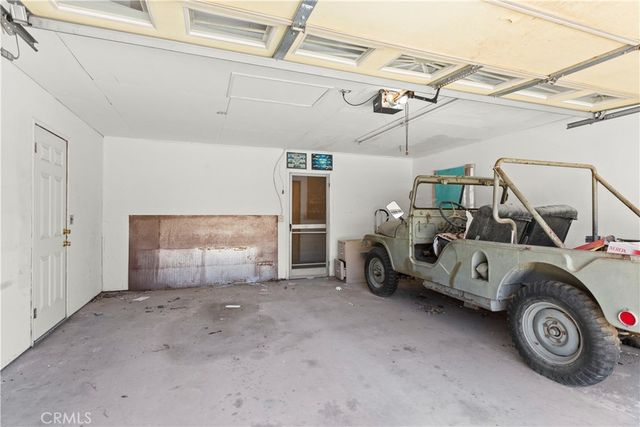 8451 Zohra Canyon Rd, Pinon Hills, CA 92372