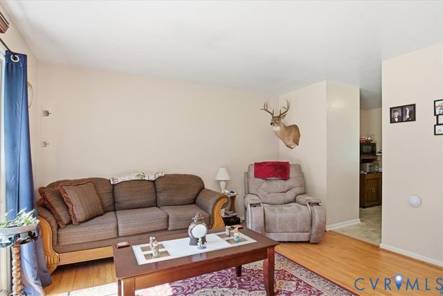 27 Garland Town Rd, Mineral, VA 23117