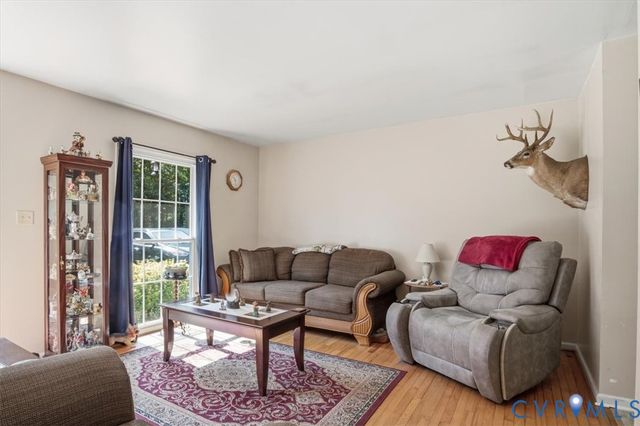 27 Garland Town Rd, Mineral, VA 23117