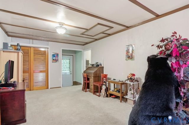 27 Garland Town Rd, Mineral, VA 23117