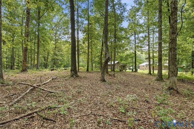 27 Garland Town Rd, Mineral, VA 23117