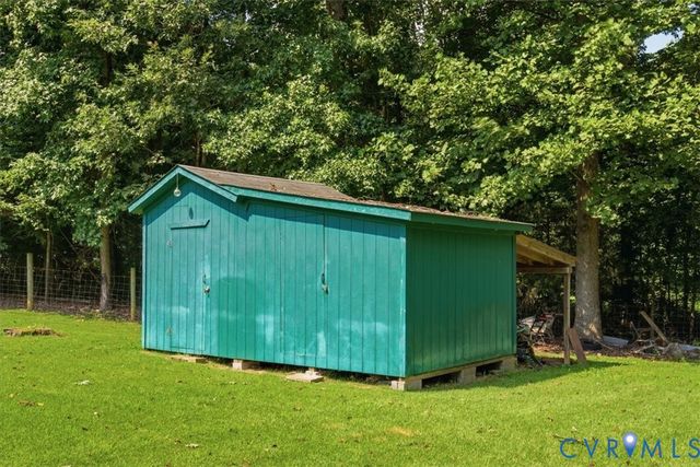 27 Garland Town Rd, Mineral, VA 23117